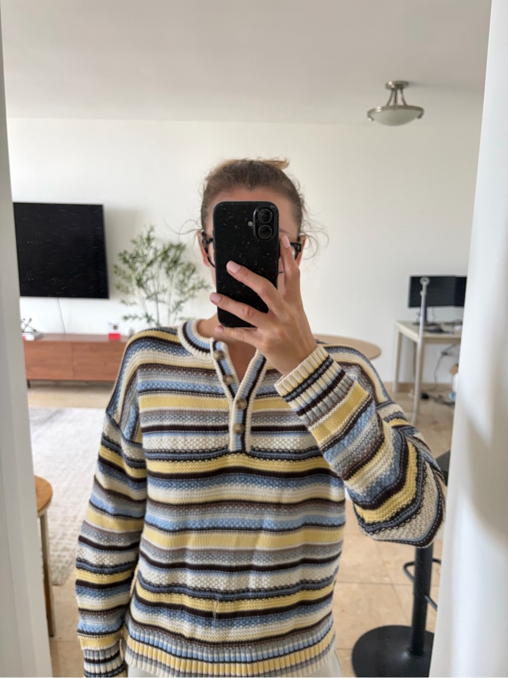 Abercrombie & Fitch Striped Crewneck Sweater in Yellow, Blue & White - Picture 4 of 4